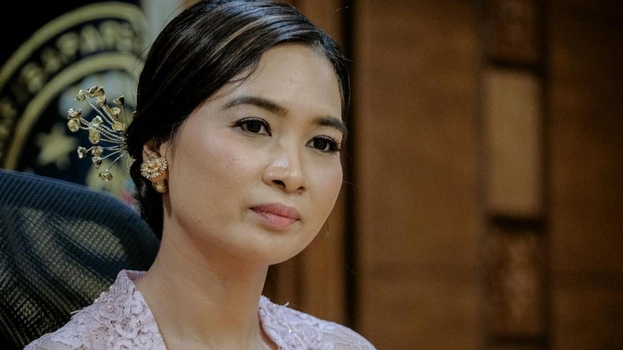 Beratnya Masa Kecil Ni Luh Puspa, Pernah Jadi ART & Sales Keliling Kini Dipercaya Jadi Wamen Kabinet Prabowo