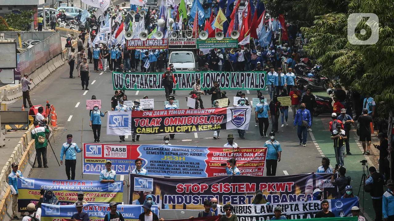 Aksi Unjuk Rasa Buruh