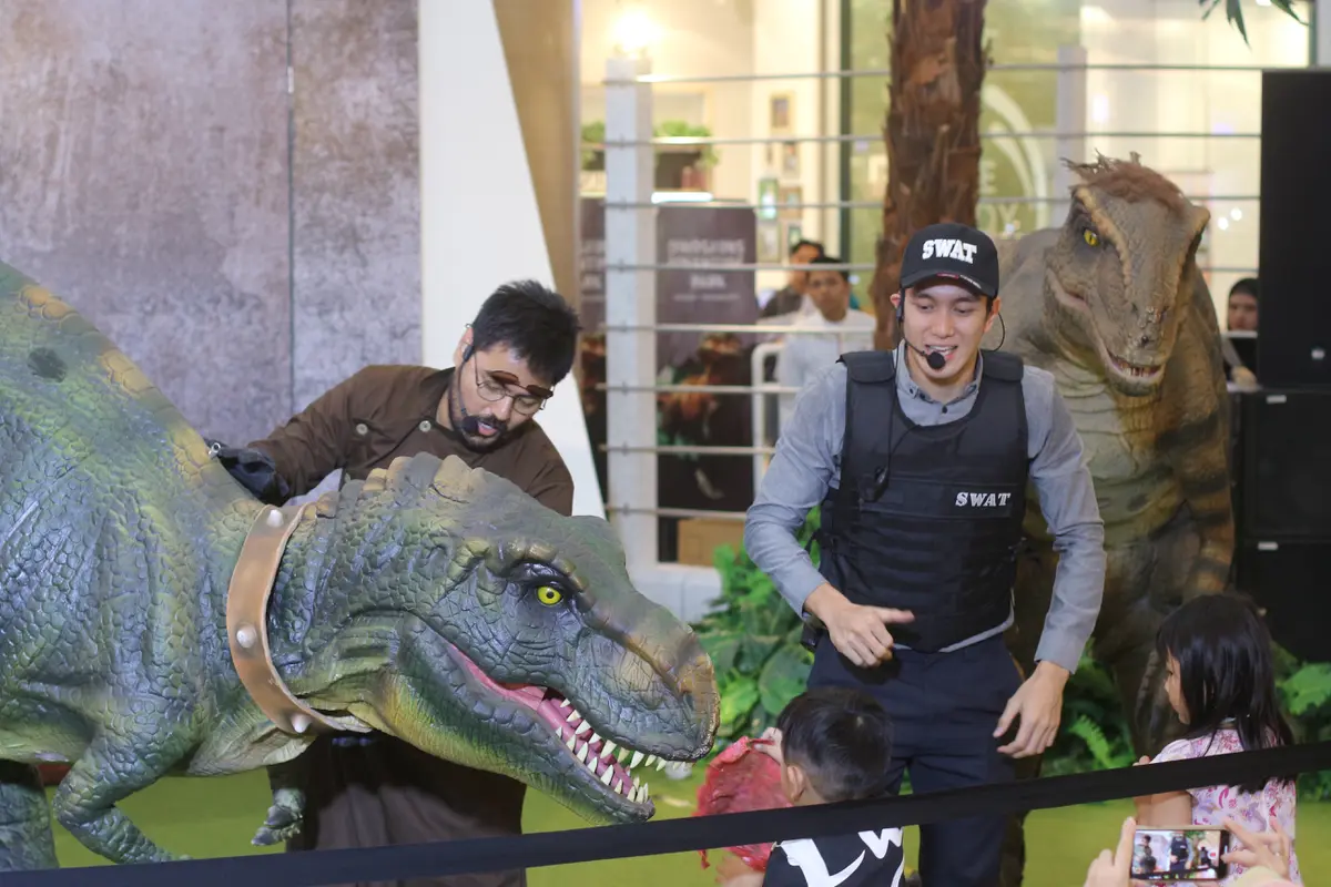 Grand Galaxy Park (GGP) Bekasi membuat Dinosaurs Adventure Park