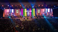 JKT48 membuat suasana malam minggu Meikarta Music Festival menjadi luar biasa meriah. (Instagram: Ashley Tedjo)