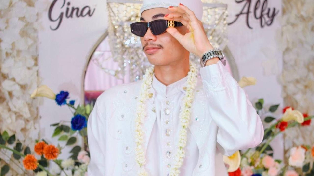 "karena jalan hidup tidak ada yang tahu" tulis Gina dalam unggahannya.