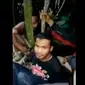 Irfan belakangan berbeda visi dengan Santoso, hingga akhirnya menyerahkan diri.