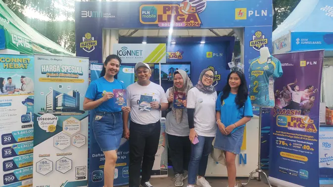 <p>Booth PLN Mobile Proliga 2024 yang hadir selama kompetisi voli berlangsung di PSCC Palembang, dari tanggal 9-12 Mei 2024 (Liputan6com / Nefri Inge)</p>