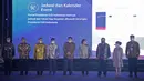 Gubernur DKI Jakarta Anies Baswedan (kiri) bersama sejumlah pejabat tinggi negara dan Chair Business 20 Shinta Widjaja Kamdani dan Co Chair Youth 20 Michael Victor Sianipar saat Opening Ceremony Presidensi G20 Indonesia 2022 di Jakarta, Rabu (1/12/2021). (Liputan6.com/Herman Zakharia)