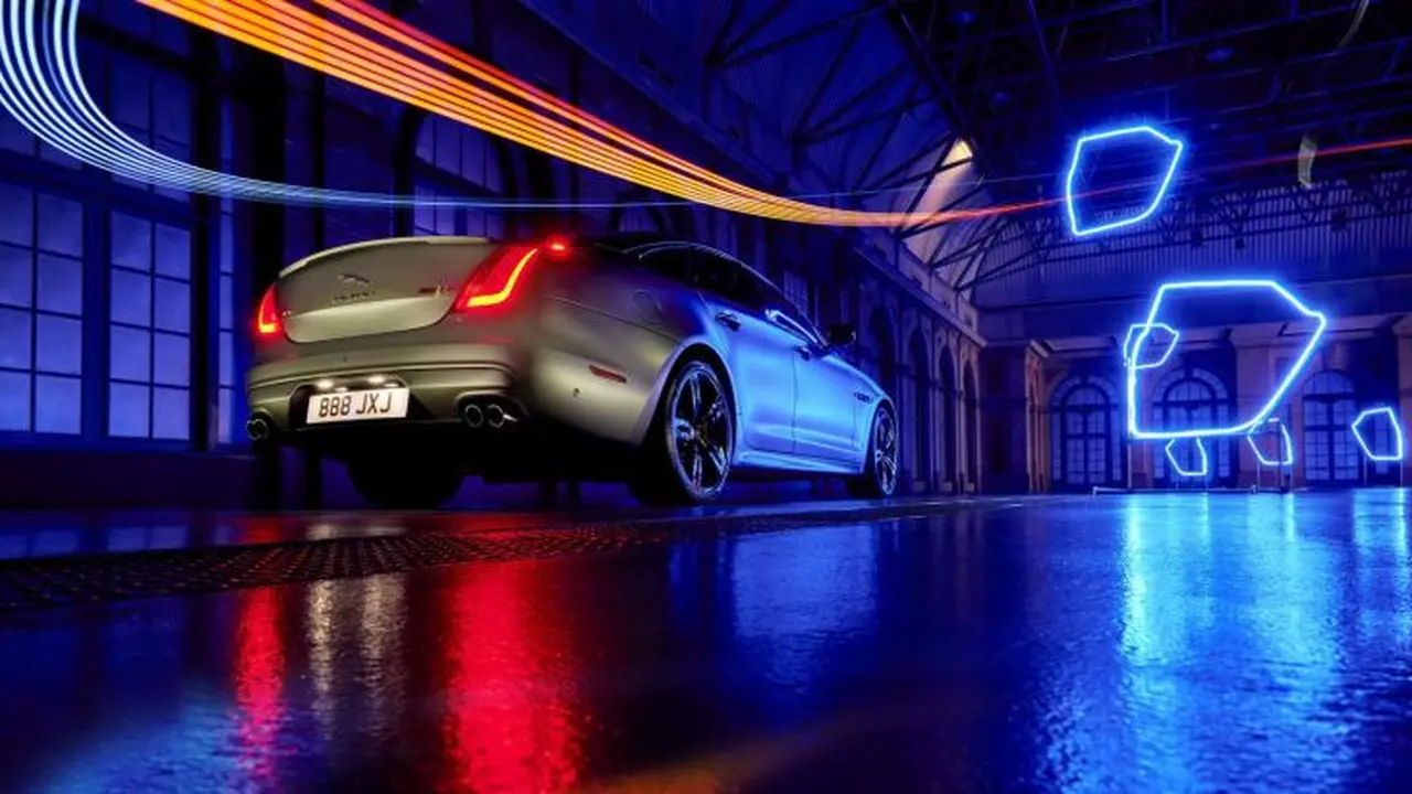 Jaguar XJL