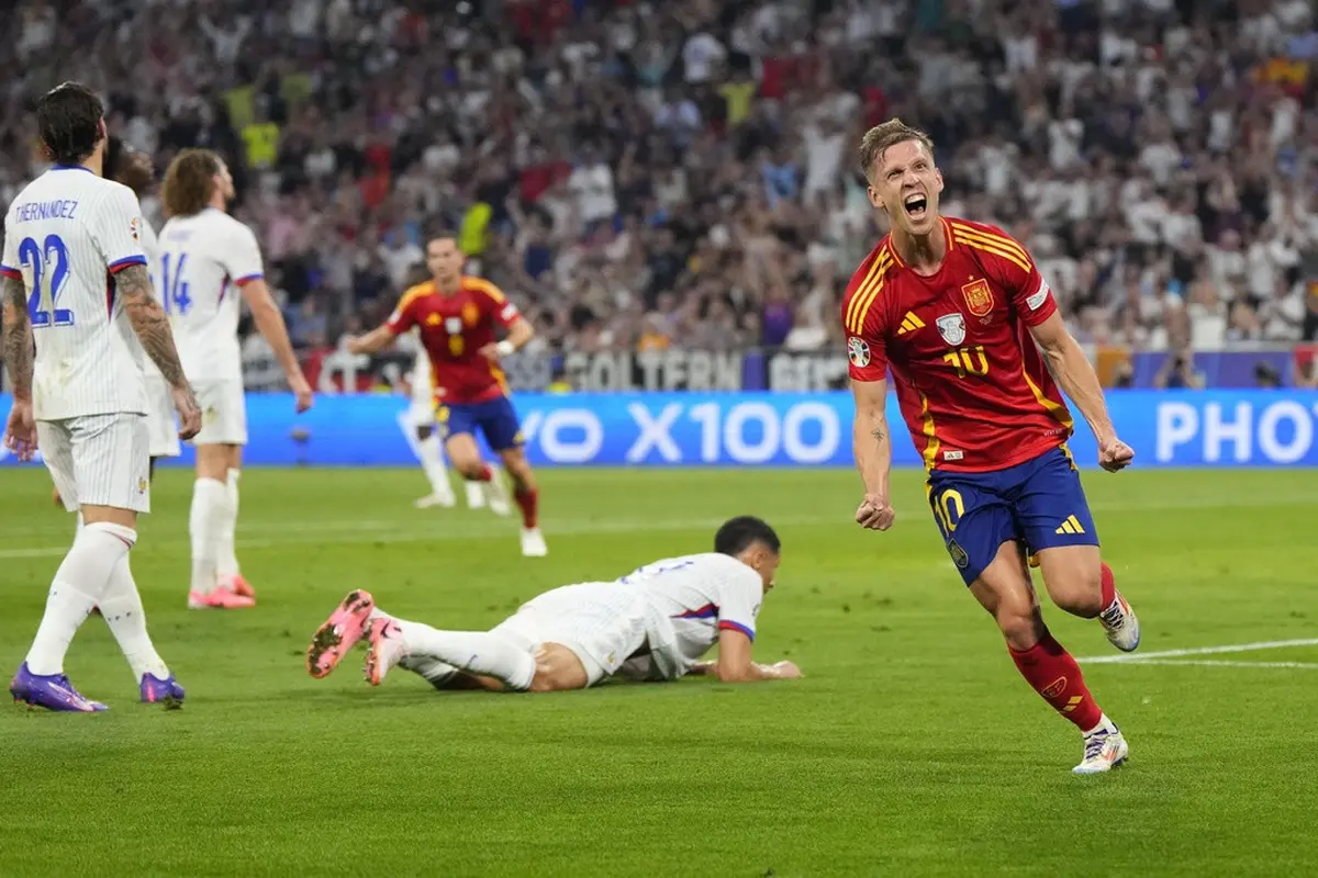 Pemain Spanyol Dani Olmo
