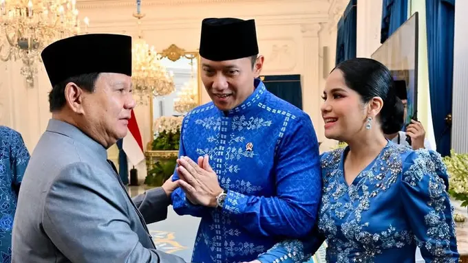 Gaya Menantu SBY dan Jokowi saat Lebaran 2025.