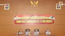 Suasana saat Kapolri Jenderal Tito Karnavian memberikan keterangan pers terkait Bom Kampung Melayu di RS Polri Kramat Jati, Jakarta (26/5). Kapolri mengatakan keduanya merupakan Jamaah Ansharut Daulah (JAD). (Liputan6.com/Immanuel Antonius)