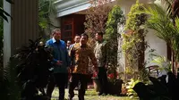 Tiba di Kartanegara, SBY Langsung Disambut Prabowo