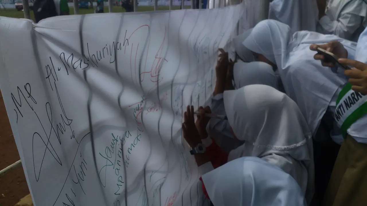 Deklarasi Antinarkoba, Tindak Kekerasan, dan Pencegahan HIV/AIDS