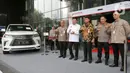 Menko Polkam Budi Gunawan (kedua kiri) bersama Ketua KPK Nawawi Pomolango (tengah) dan Kapolri Jenderal Polisi Listyo Sigit Prabowo (kedua kanan) usai memberikan keterangan pers saat pembukaan peringatan Hari Antikorupsi Sedunia (Hakordia) 2024 di Gedung Merah Putih KPK, Jakarta, Senin (9/12/2024). (Liputan6.com/Herman Zakharia)