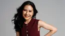 <p>Dalam foto terbarunya, Prilly Latuconsina kembali pamer perut six packs namun dengan lebih feminin [@prillylatuconsina96]</p>