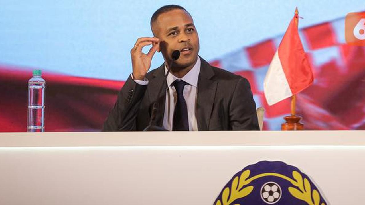 Setelah 4 Bulan Berpisah dengan Timnas Indonesia, Patrick Kluivert Mengisyaratkan Buka Pintu untuk Ajax