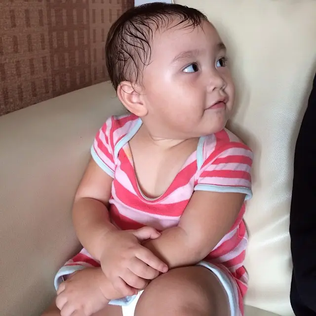 6 Transformasi Eleeya Xaviera Anak Celine Evangelista, Kini Disebut Mirip Orang Korea