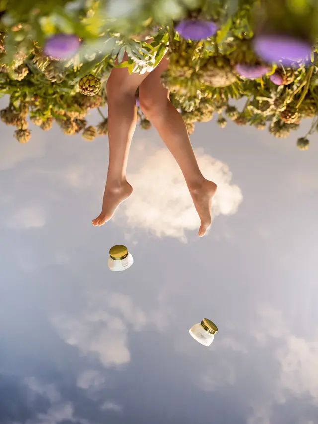 Artichoke Shower Scrub dan Artichoke Massage Cream.