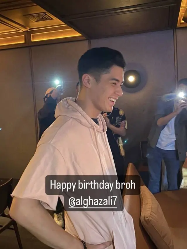 7 Potret Kejutan Ulang Tahun Al Ghazali, Sosok Laura Moane Ini Jadi Sorotan