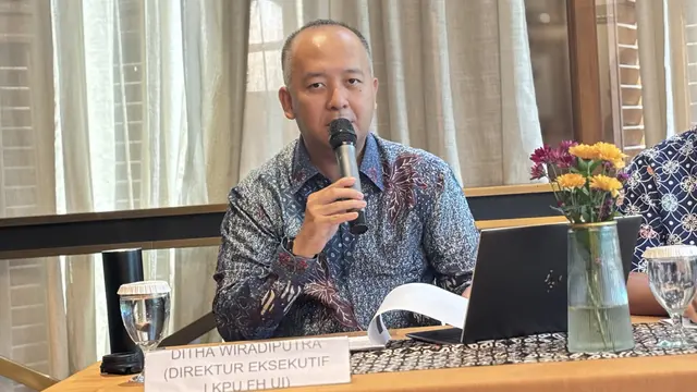 Direktur Eksekutif Lembaga Kajian Persaingan dan Kebijakan Usaha FHUI, Ditha Wiradiputra saat konferensi pers AFPI, di Jakarta, Rabu (27/8/2015). (Foto: Liputan6.com/Tira Santia)