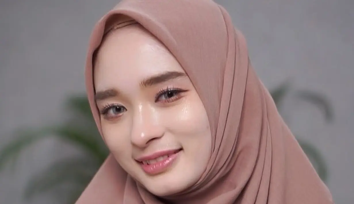 Inara Rusli (https://www.instagram.com/p/CtI75nCg46y/)