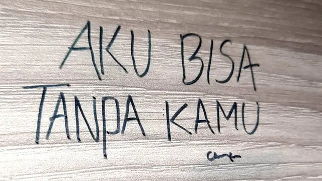 6 Curhatan Move On Setelah Patah Hati di Tembok Ini Bikin Nyesek Bacanya