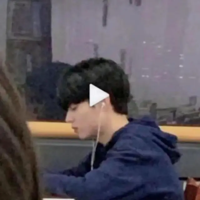 Lee Dong Hwi adik Cha Eun Woo. [Foto: Instagram/kfm.korea]