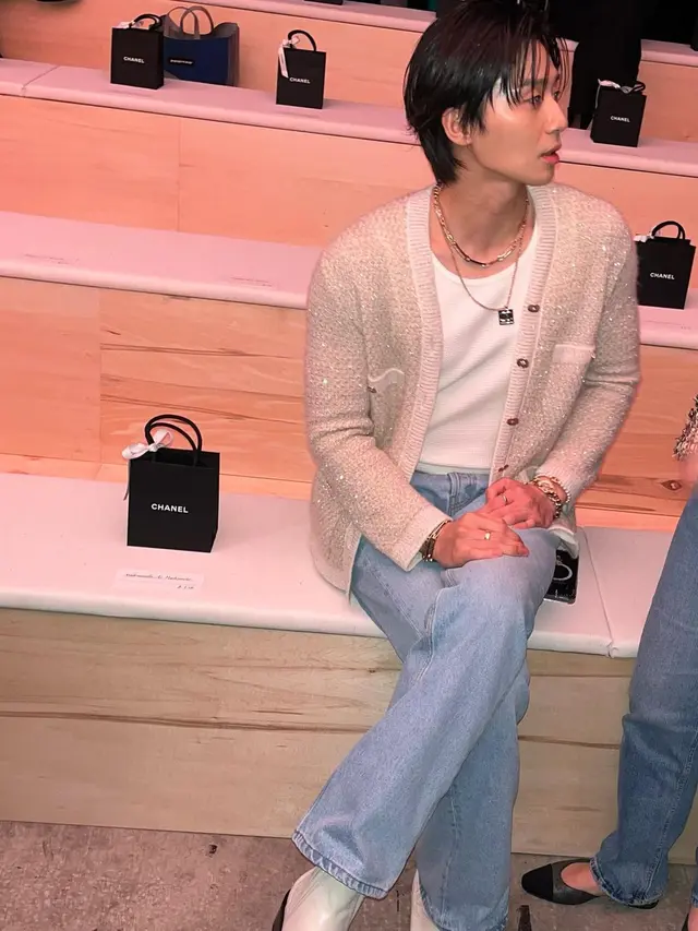 Adu Gaya Duo Human Chanel Park Seo Joon dan Jennie BLACKPINK yang Terlihat Lebih Akrab