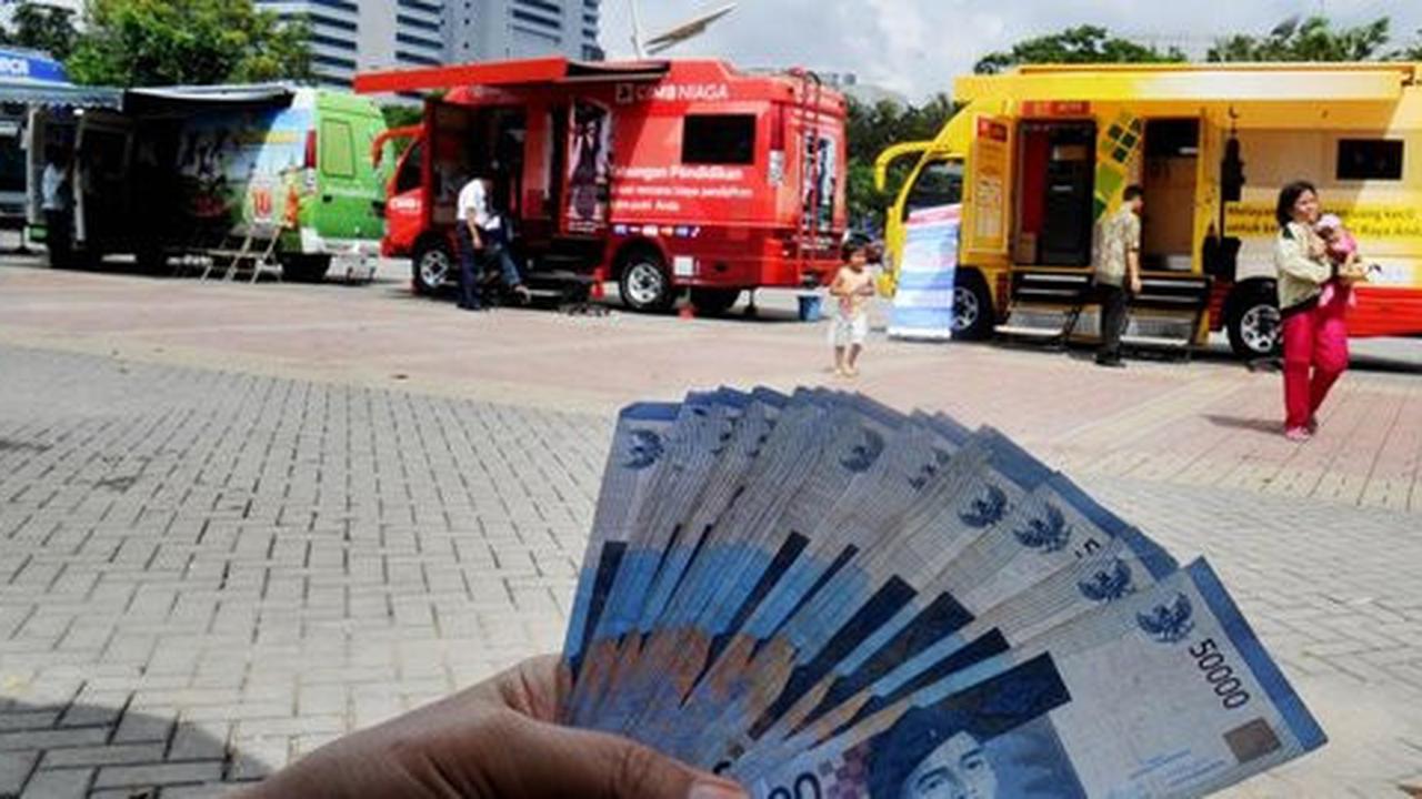 Mati-matian jaga Rupiah
