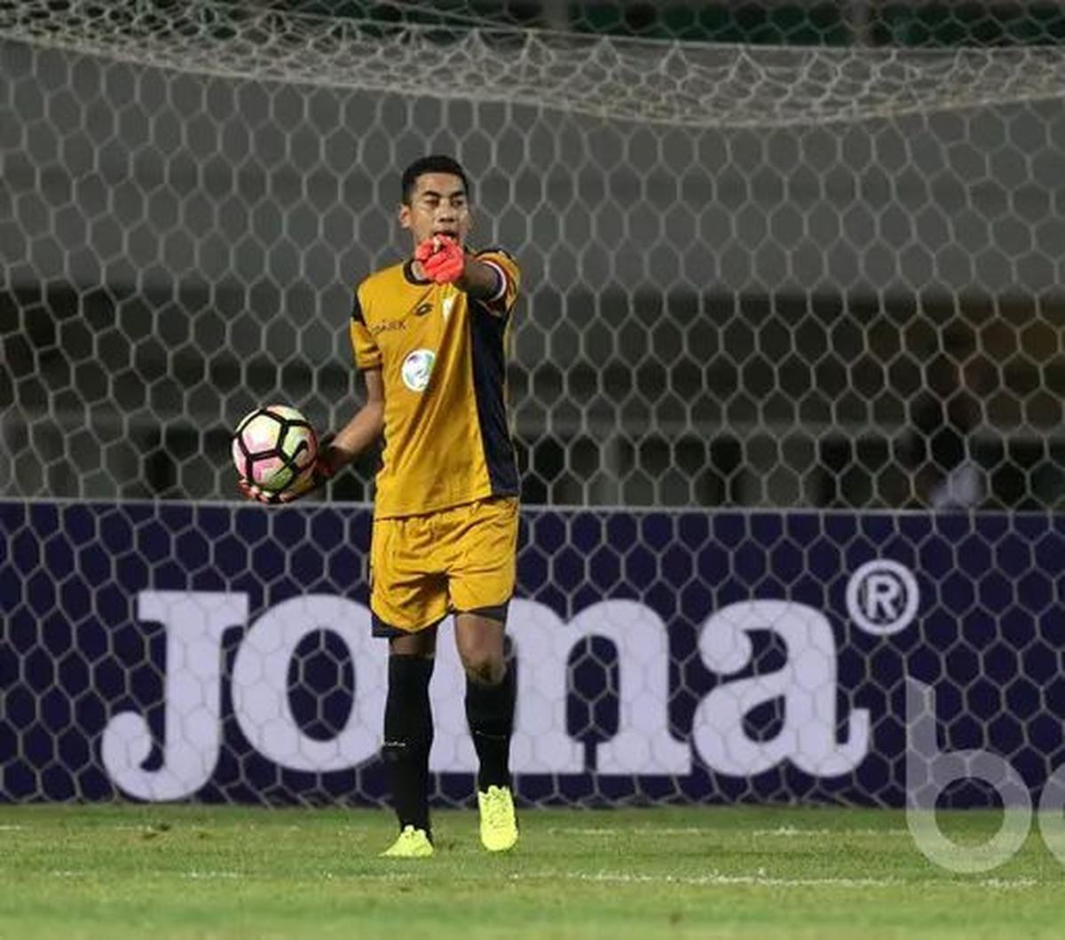 Choirul Huda adalah salah satu pemain sepak bola Indonesia yang setia membela satu klub hingga akhir hayat. Kesetiannya dipuji banyak fans Persela Lamongan.