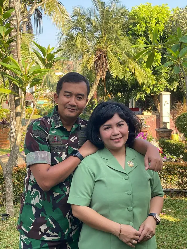 Jadi Istri Perwira TNI, Ini 6 Potret Joy Tobing Pakai Baju Persit