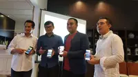 CEO MD Media Syaifudin, CEO Kofera Technology, dan SPV Business Strategic & Development MD Media Eddy Sofryanto saat memperkenalkan aplikasi Yellow Pages Indonesia di Jakarta, Kamis (20/7/2017). Liputan6.com/Agustin Setyo Wardani