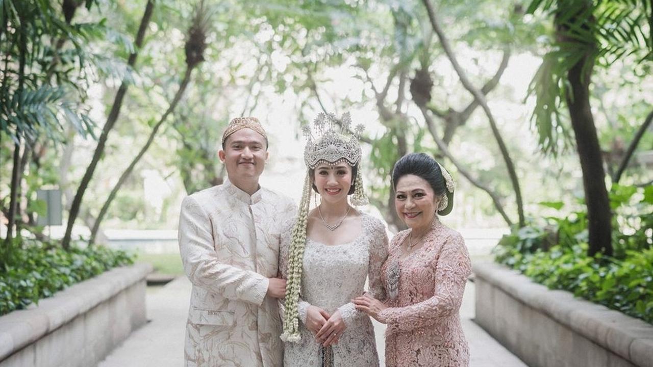 Potret Adik Febby Rastanty Pulang ke Indonesia Demi Nikahan Kakaknya, Ganteng dan Gagah