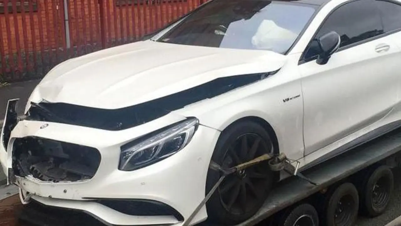 Mobil Raheem Sterling