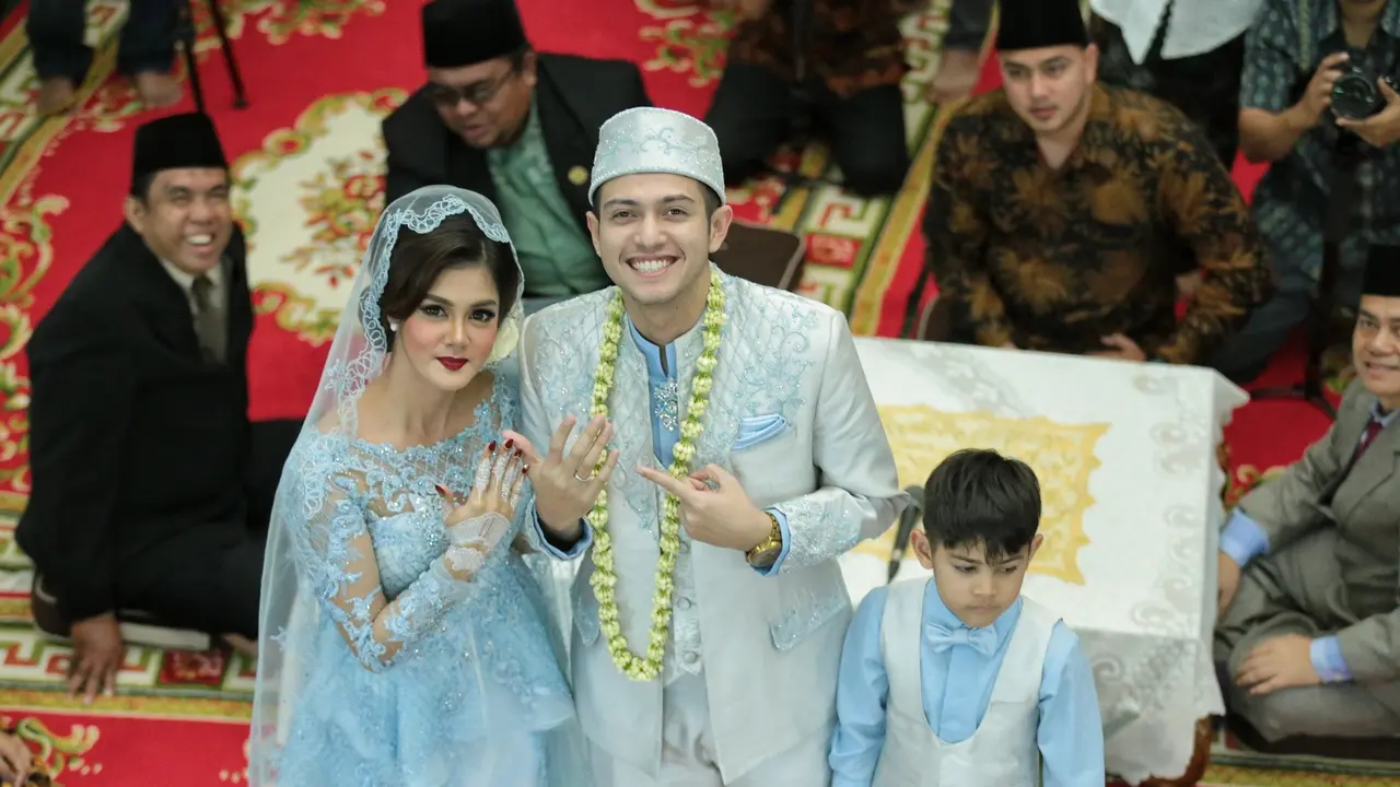 [Bintang] Rifky Balweel dan Biby Alraen