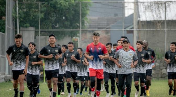 Gawat Sejumlah Pemain Dan Ofisial Positif Covid 19 Dewa United Batal Ikuti Piala Wali Kota Solo Dan Jalani Isolasi Indonesia Bola Com