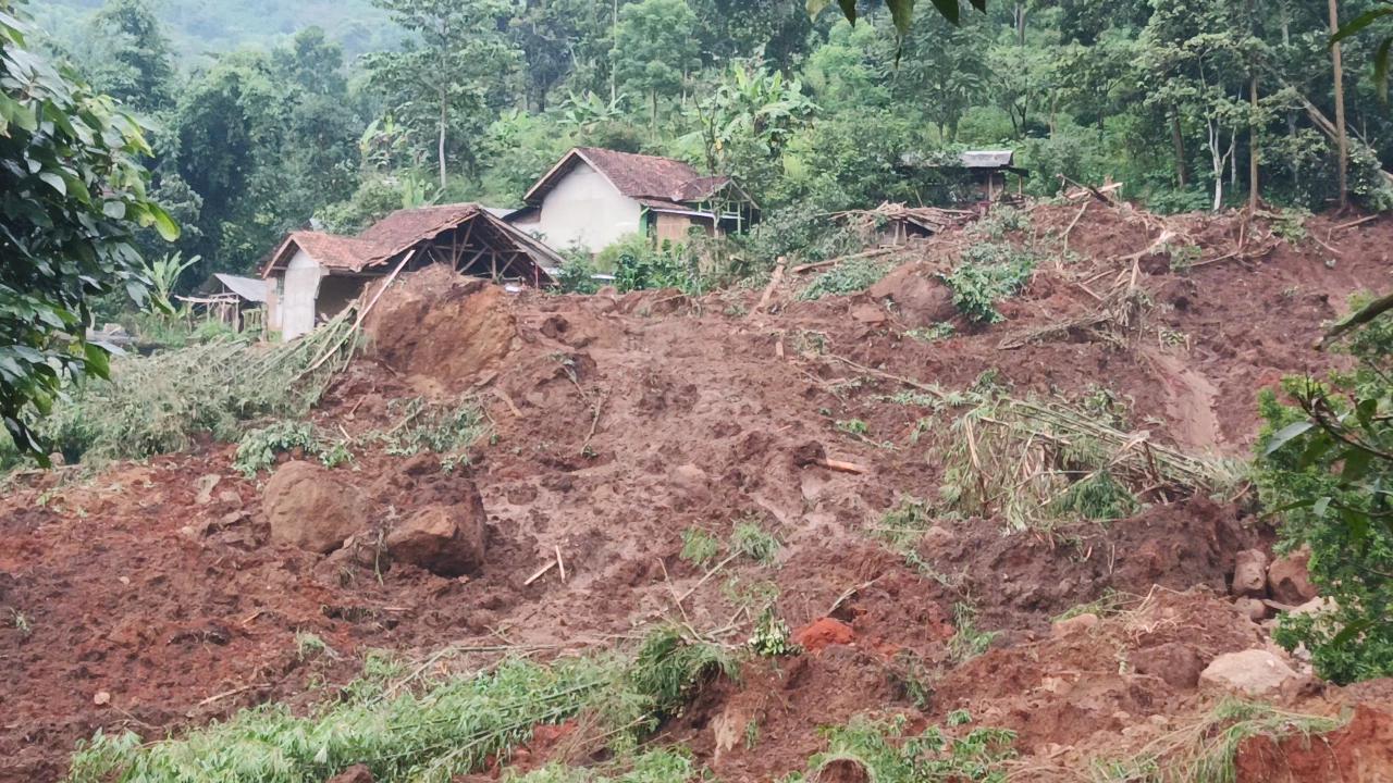 Tim SAR Hentikan Pencarian Tiga Korban Longsor Arjasari Bandung, Ini Identitas Warga Belum Ditemukan