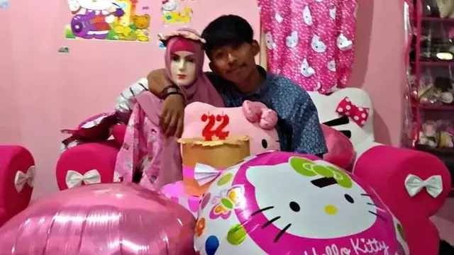 6 Kelakuan Jomblo Punya Pacar Manekin Ini Bikin Tepuk Jidat