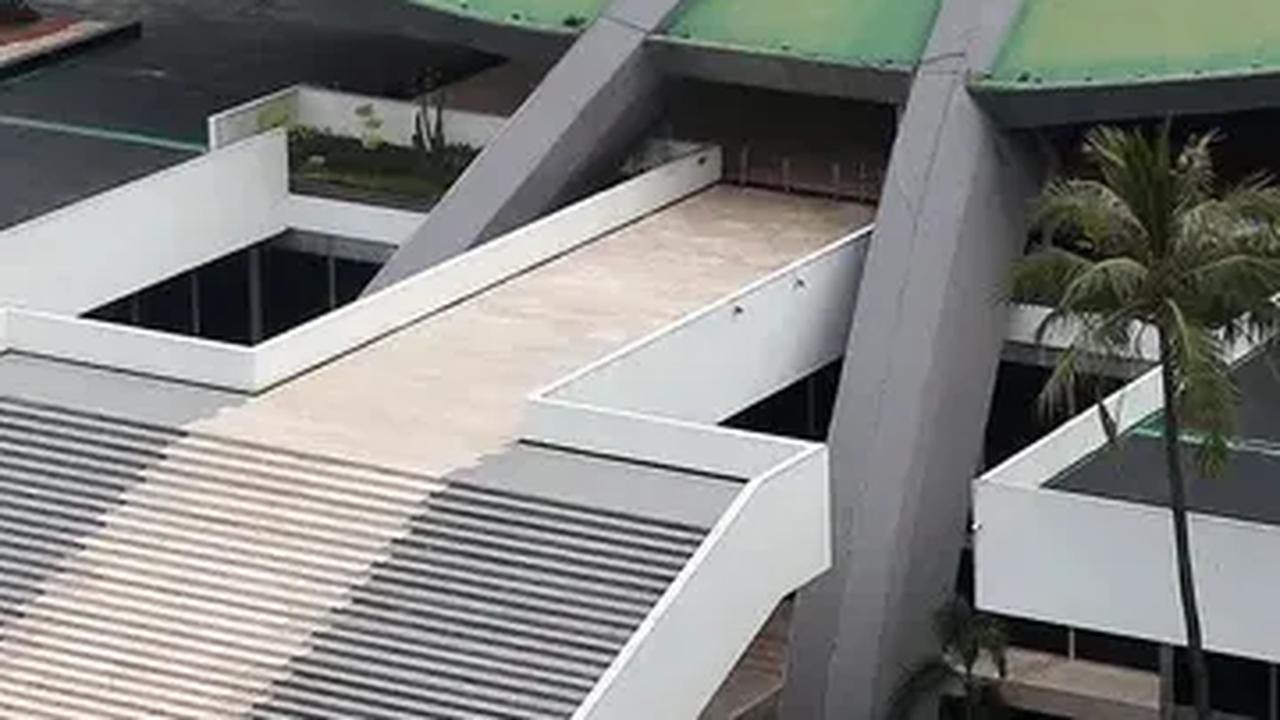 VIDEO: Curhat Ibu Nangis di DPR, Tak Bisa Temui Anak Dijaga Ketat Aparat Sewaan Eks Suami