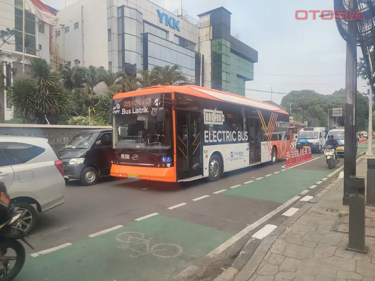 Bus Low Deck Pariwisata: Kenyamanan dan Kemewahan dalam Perjalanan
