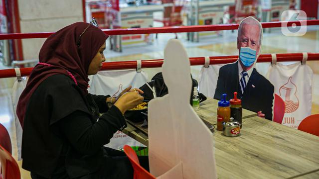 Restoran ini Gunakan Gambar Kepala Negara untuk Terapkan Protokol Kesehatan