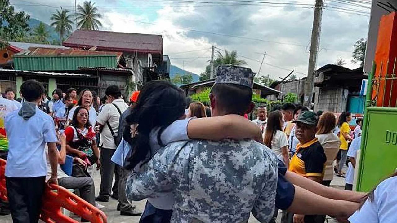 FOTO: Gempa Berkekuatan 7,8 Guncang Filipina Selatan dan Picu Tsunami