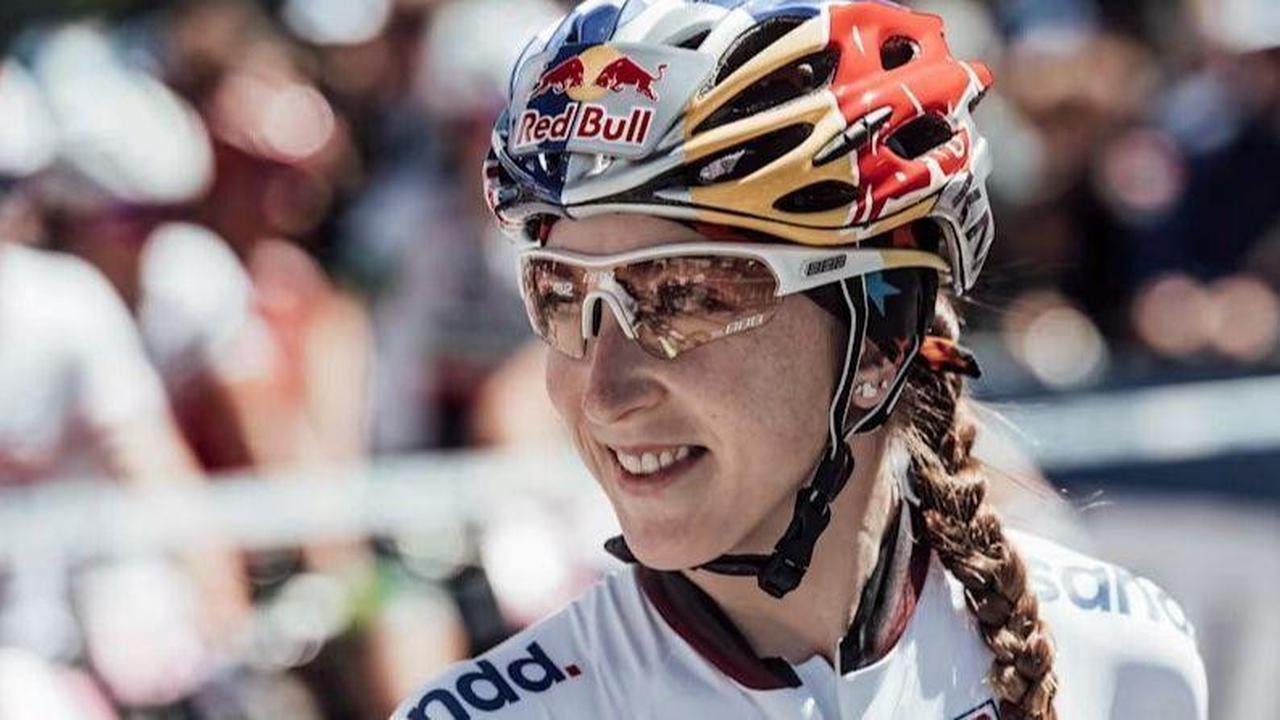 8 World’s Hottest Female Mountain Bike (MTB) Riders