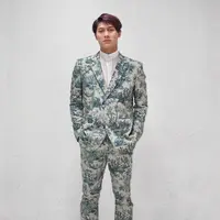 Rizky Billar, salah satu orang yang tak ingin main-main dalam menjalani sebuah hubungan. Seperti sekarang ini, saat dirinya dan Lesti yang sudah resmi berpacaran. (Instagram/rizkybillar)