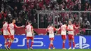 Unggul 3-0 dan agregat 3-2, cukup untuk mengantar Bayern Munchen berlaga di babak delapan besar Liga Champions musim 2023/2024. (Kirill KUDRYAVTSEV/AFP)