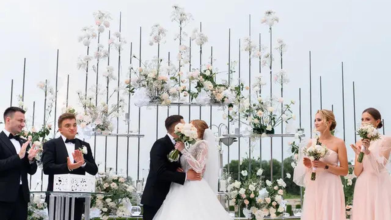 Lebih dari Sekadar Pendamping, Ini 7 Tugas Bridesmaid dan Groomsmen