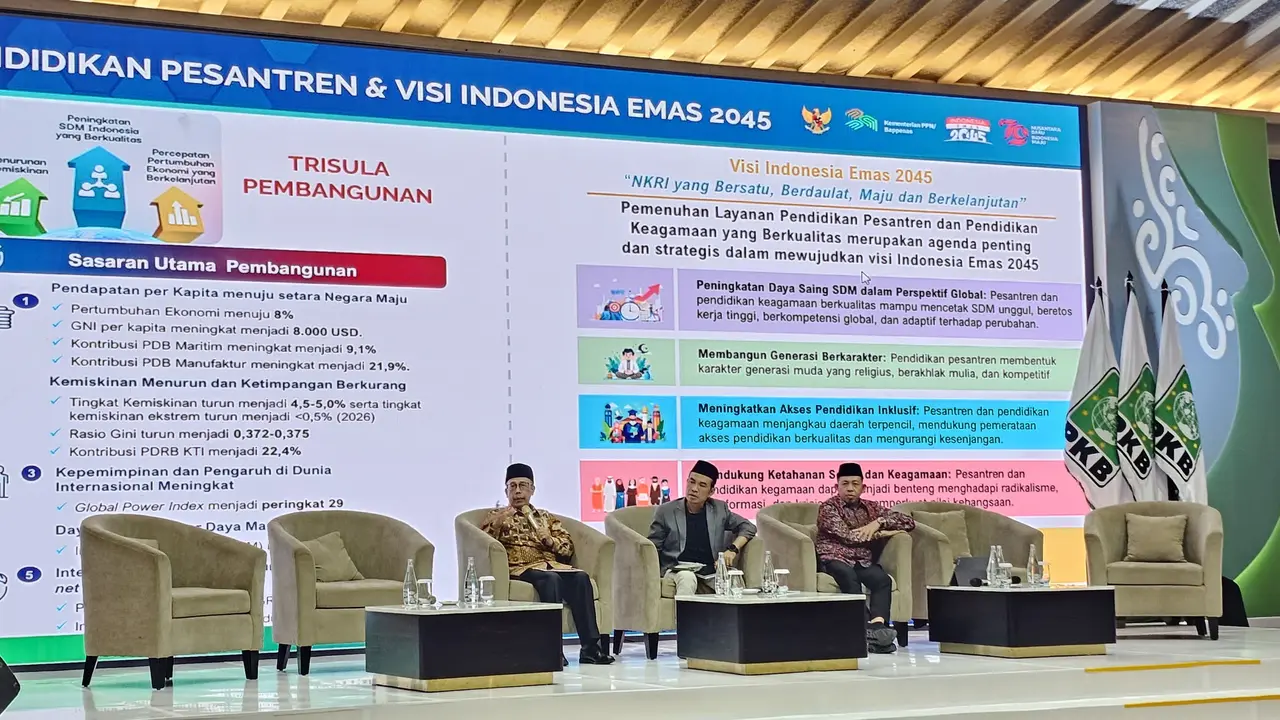 Deputi Bidang Pembangunan Manusia dan Kebudayaan Kementerian PPN/Bappenas, Amich Alhumami