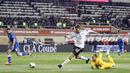Gelandang Jerman, Thomas Muller, berhasil mencetak gol ke gawang Azerbaijan. Jerman sukses mencatatkan kemenangan kelima mereka dalam lanjutan partai Grup C babak kualifikasi Piala Dunia 2018 zona Eropa. (AP Photo/Aziz Karimov)