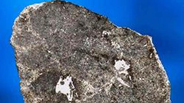 5 Kisah Aneh dan Mistis di Balik Meteor Jatuh