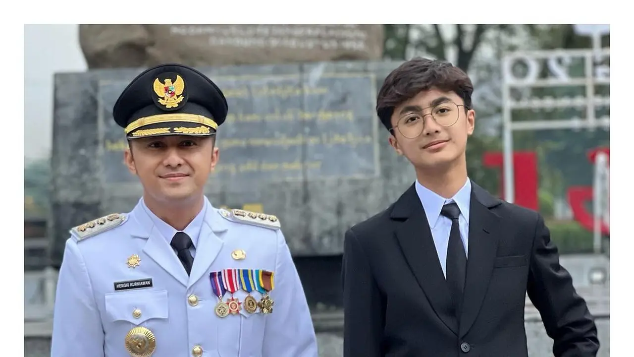 Hengky Kurniawan dan anaknya, Bintang Pratama Kurniawan. (Instagram/ hengkykurniawan)