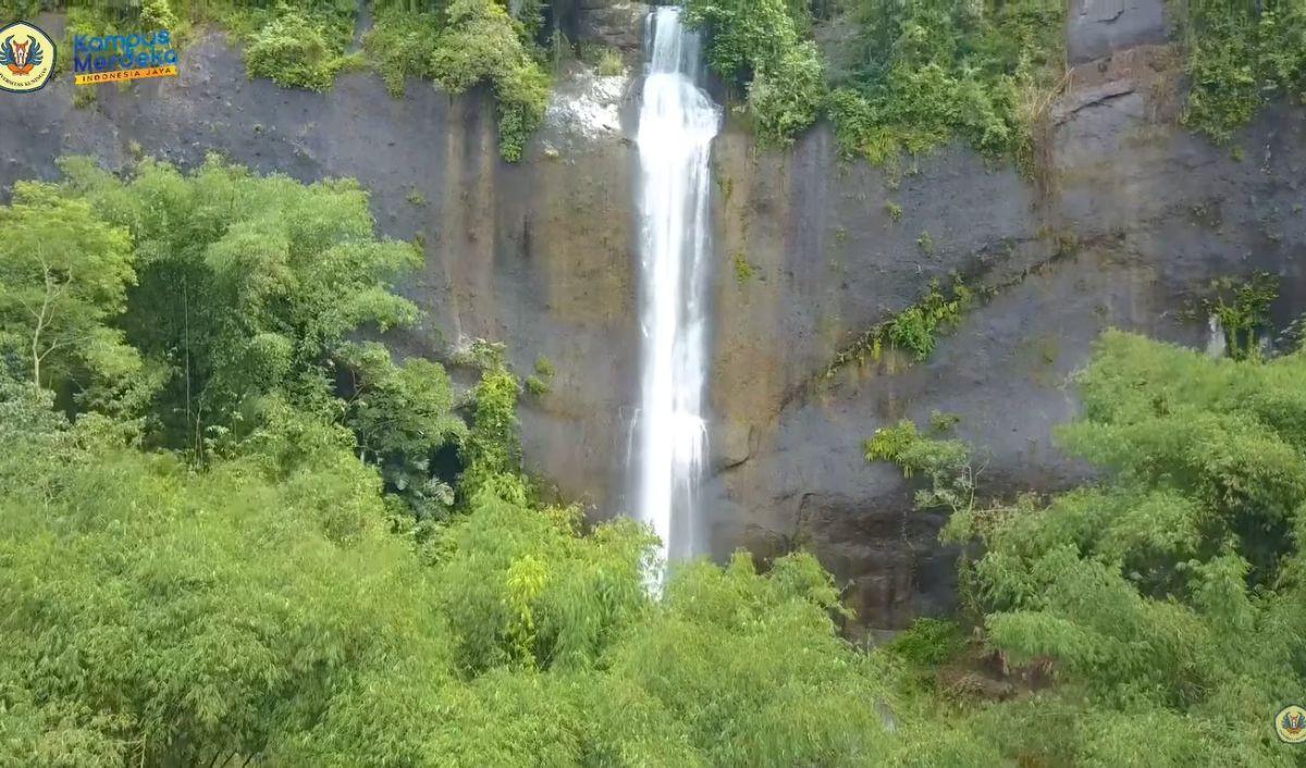 Tawarkan Keindahan Air Terjun Dua Tingkat