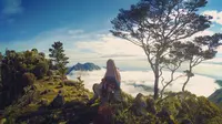 Gunung Lompobattang di Sulawesi memiliki ketinggian 2.874 mdpl . (Dok: https://www.instagram.com/p/BKCqtdXBzUR/?igsh=MnlkdngydDlleHY4)