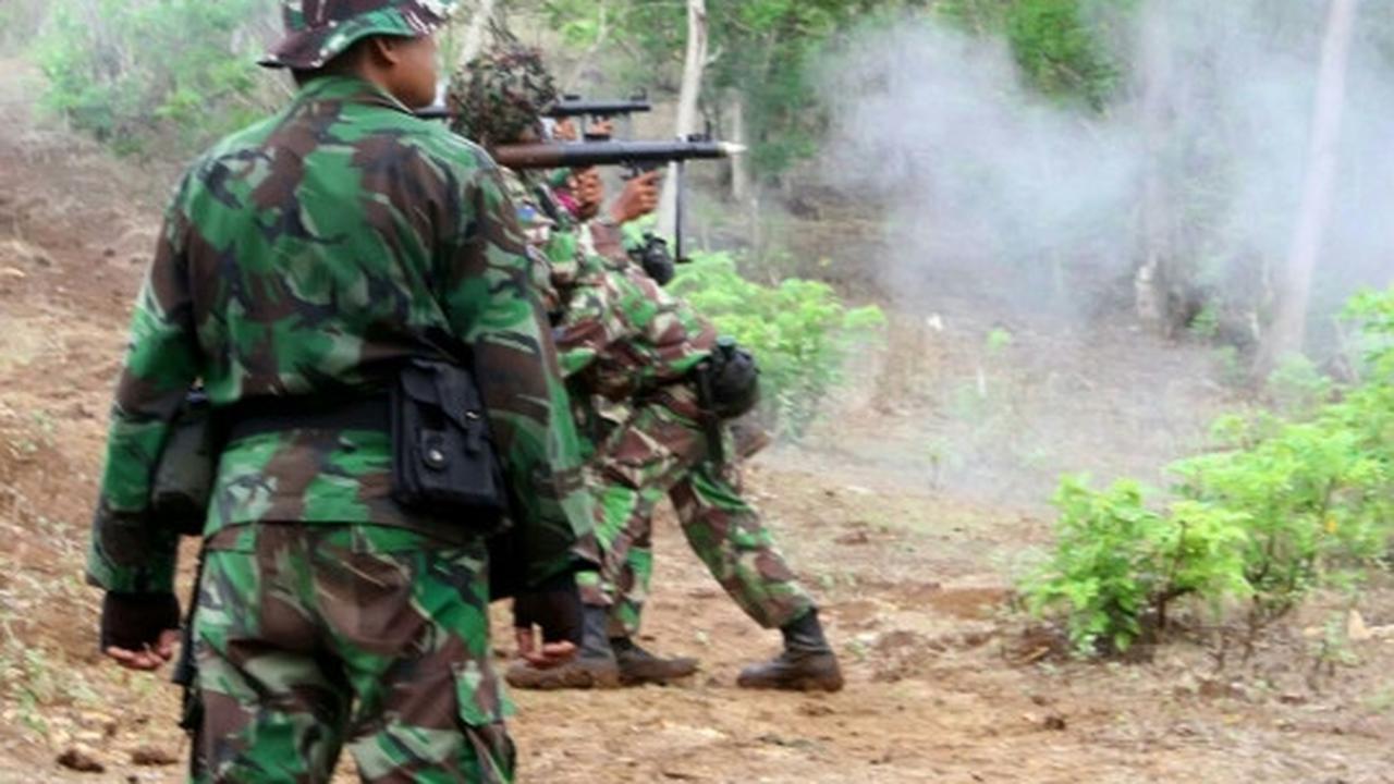 Aksi prajurit Brigif-1 Marinir latihan perang di Malang
